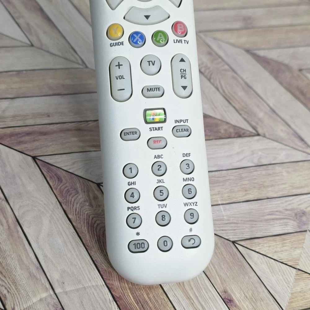 Xbox 360 Universal Media Remote Control White Microsoft OEM Tested X801979 002